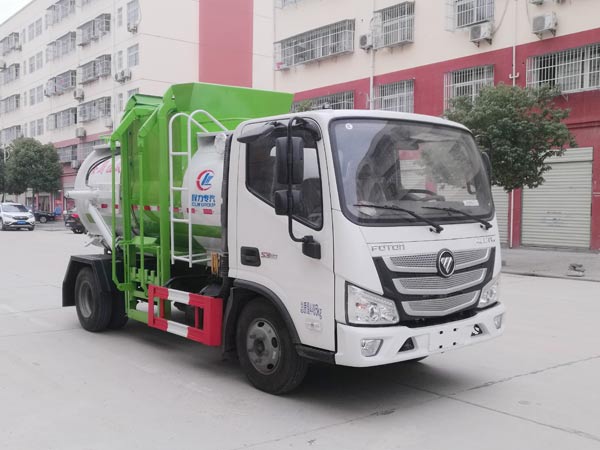 程力威牌CLW5040TCAB6型餐廚垃圾車